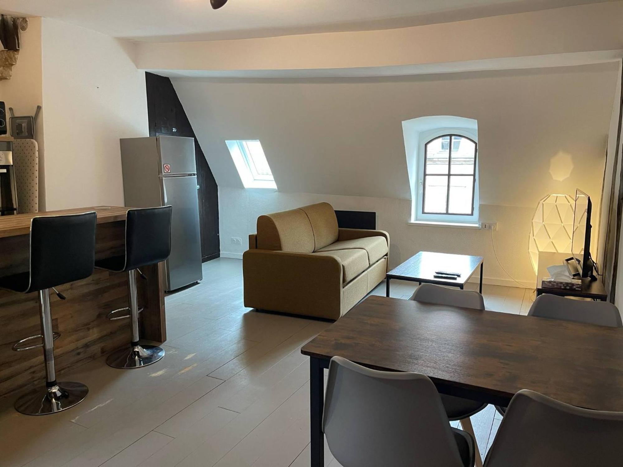 Appartements Chez Delphine Et Guillaume Au Coeur De Semur En Auxois Экстерьер фото